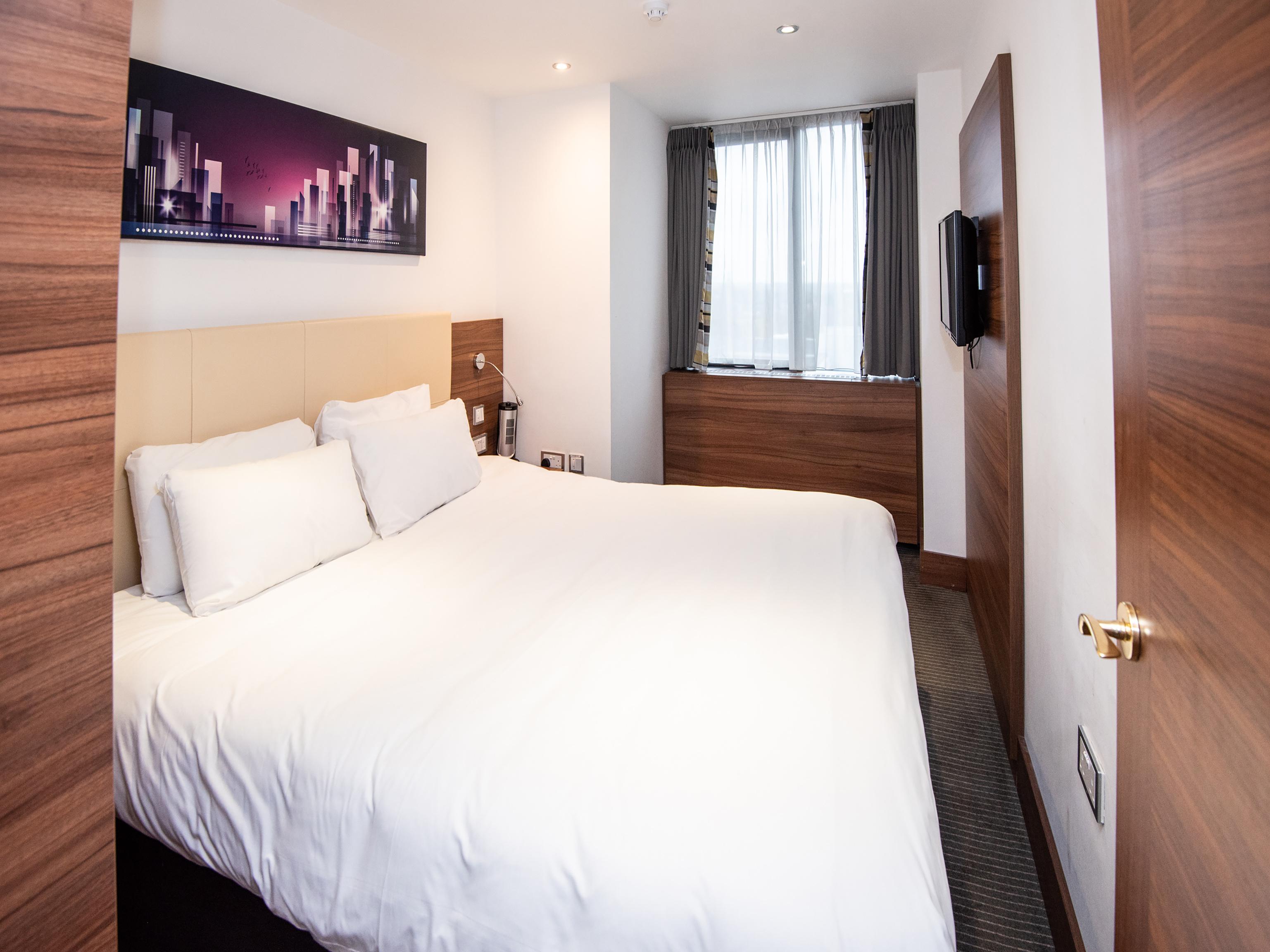 Livin' Serviced Apartments Watford  Bagian luar foto