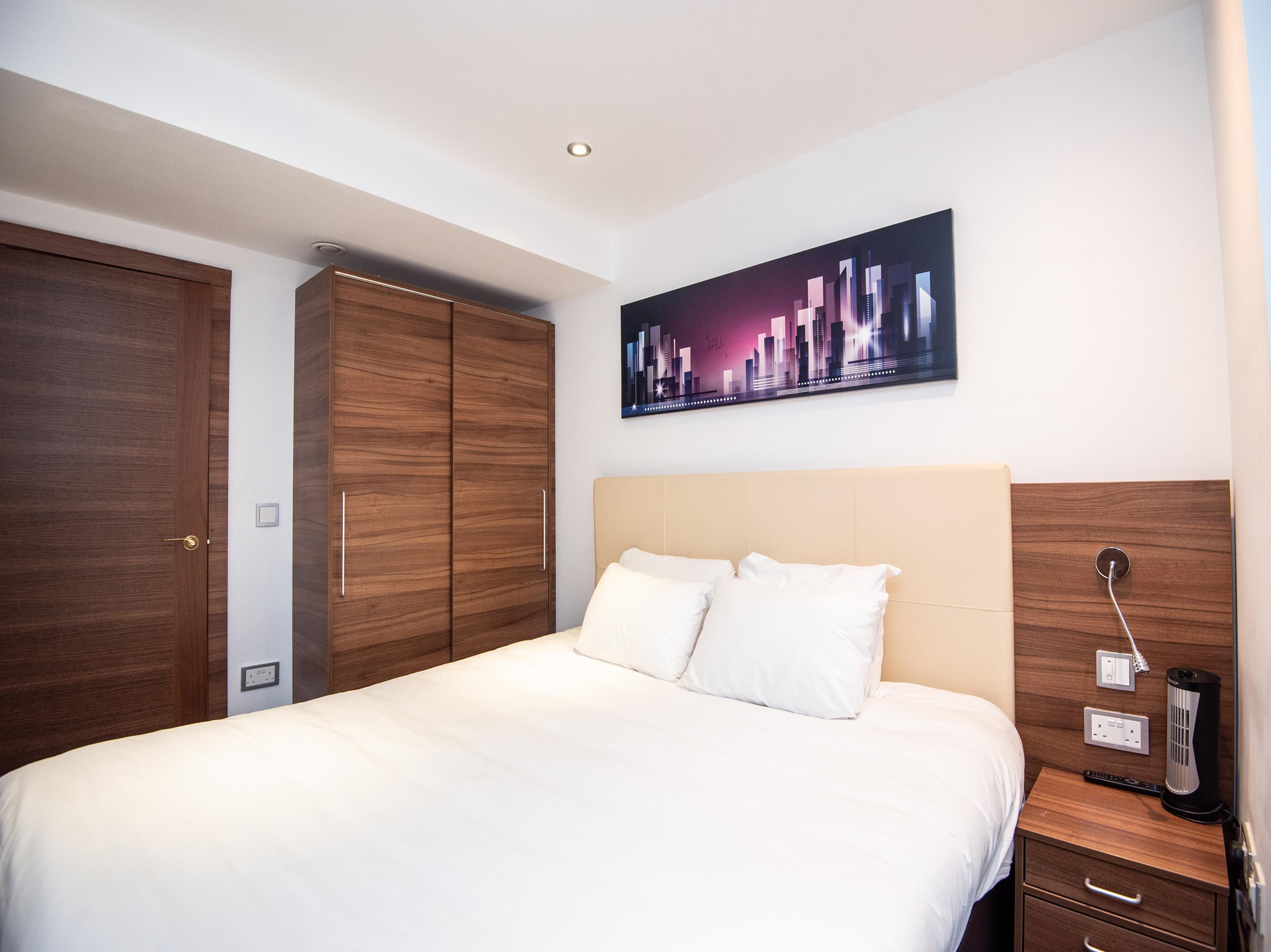 Livin' Serviced Apartments Watford  Bagian luar foto