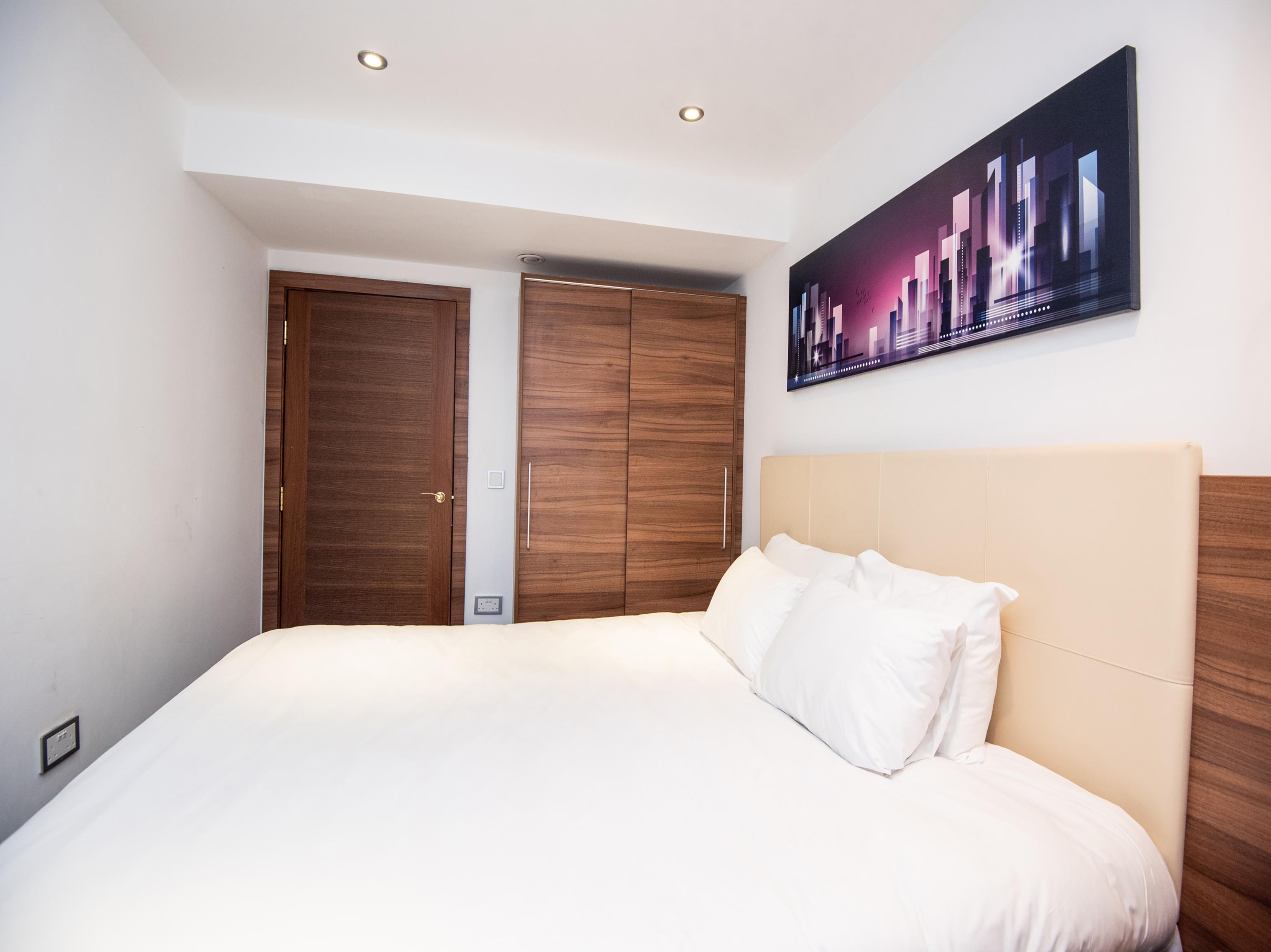 Livin' Serviced Apartments Watford  Bagian luar foto