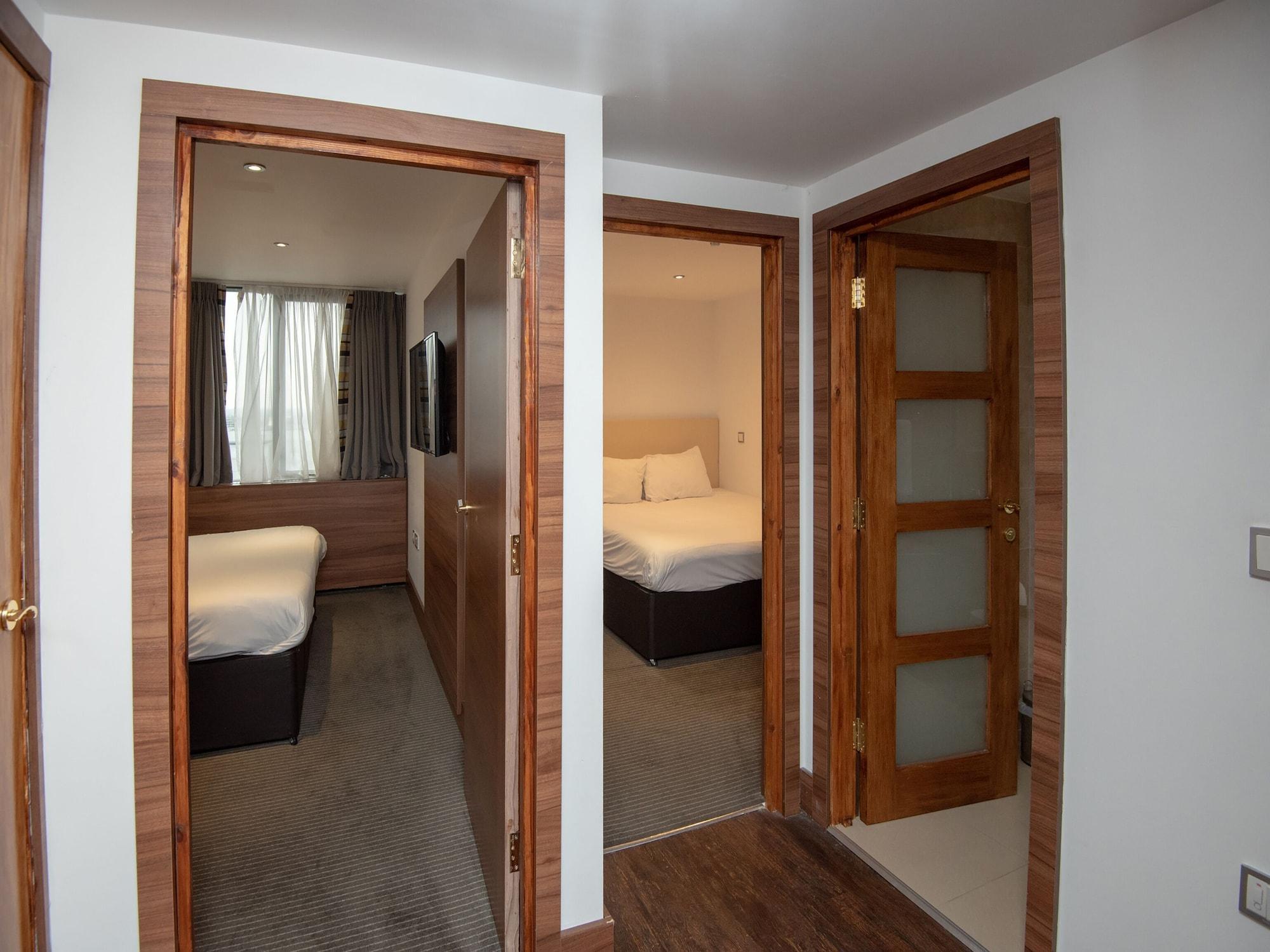Livin' Serviced Apartments Watford  Bagian luar foto