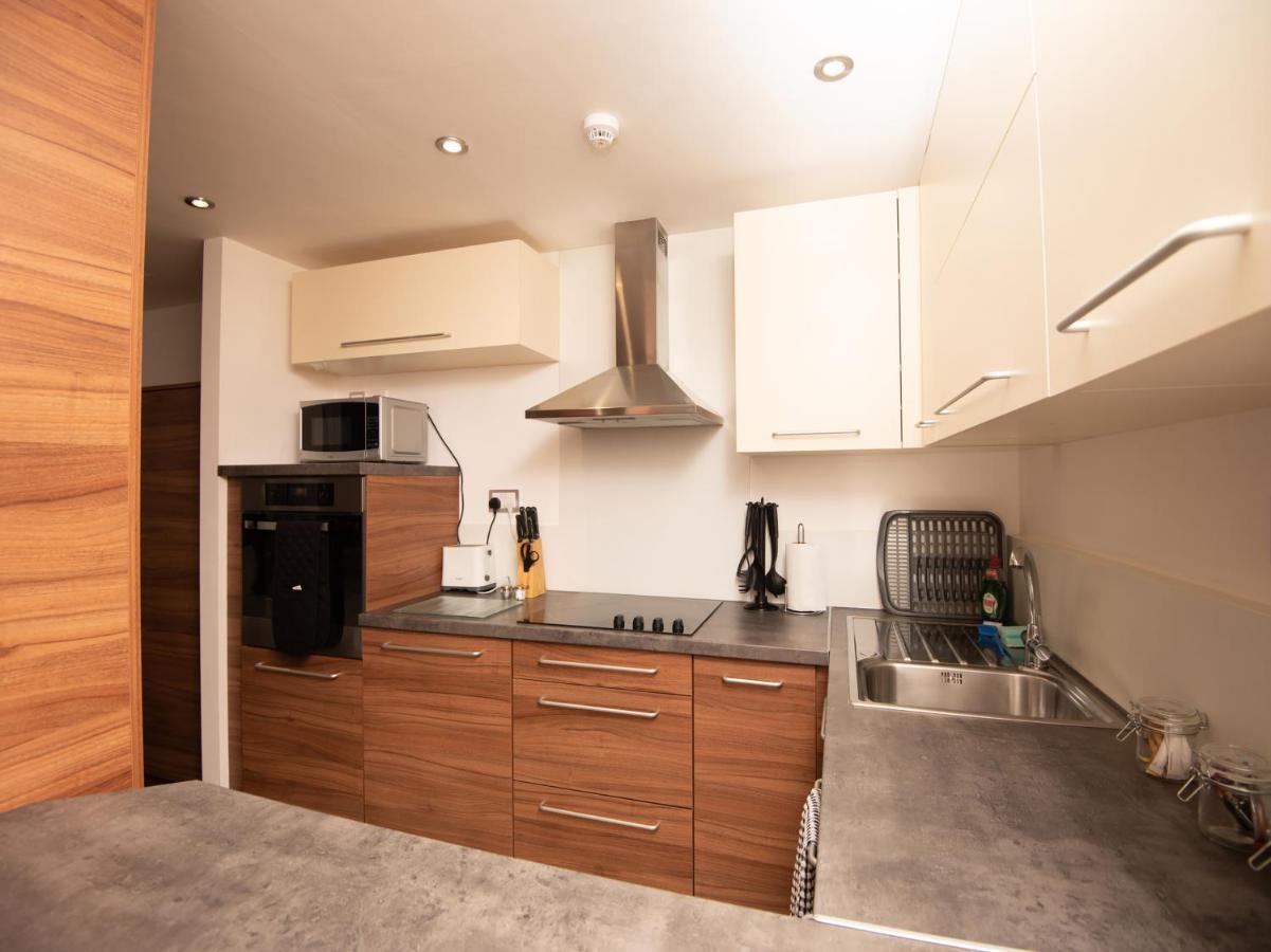 Livin' Serviced Apartments Watford  Bagian luar foto